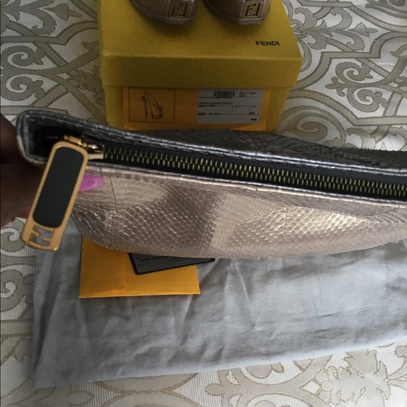 Authentic Fendi Snakeskin Iridescent Clutch - Picture 6 of 6